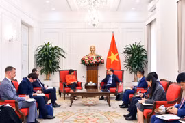 Foreign Minister Le Hoai Trung meets with UK Parliamentary Under-Secretary of State Seema Malhotra in Hanoi on June 10, 2026, as part of the British official’s visit to Vietnam. (Photo: Ministry of Foreign Affairs)