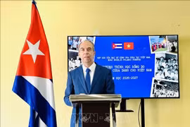 Cuban Ambassador to Vietnam Rogelio Polanco Fuentes speaks at the press conference on scholarships to Vietnamese students. (Photo: VNA)