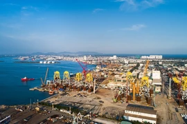 The foundations for offshore wind power towers are being constructed at PTSC’s Energy and Technical Services Industrial Centre in Vung Tau. (Photo: petrovietnam.petrotimes.vn)