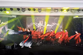 The Ahlan Competition 2025 features 35 categories for both amateur and professional dancers, attracting participants from various age groups. (Photo: VNA)