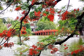 A corner of Hoan Kiem Lake, Hanoi. (Photo: VNA)