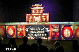 The large-scale 3D mapping performance "Imperial Capital of Thang Long" is launched at the Thang Long Imperial Citadel world heritage site on December 30. (Photo: VNA)