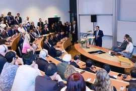 Prime Minister Pham Minh Chinh delivers a policy address at the Stockholm School of Economics as part of his ongoing visit to Sweden. (Photo: VNA)