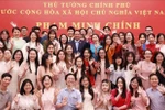 Prime Minister Pham Minh Chinh and representatives of the Vietnamese community and students from Beijing, Tianjin, and Hebei at the meeting. (Photo: VNA)
