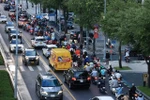 Vehicles on Ton Duc Thang Street in HCM City's Ben Nghe ward. (Photo: VNA)