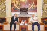 Kobayashi Yosuke, Chief Representative of the JICA Office in Vietnam (left) and Lieutenant General Le Quang Dao, Commander of the Vietnam Coast Guard (Photo: qdnd.vn)