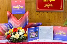 The book, entitled "65 Years of Fostering the Exemplary and Loyal Friendship between Vietnam and Cuba". (Photo: VNA)