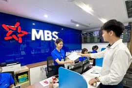 At MB securities company (Photo: qdnd.vn) 
