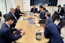 Petrovietnam Chairman Le Manh Hung meets with representatives of the Bulgarian Atomic Forum (BULATOM). (Photo: petrotimes.vn)