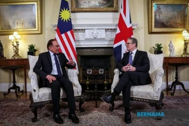 Malaysian Prime Minister Datuk Seri Anwar Ibrahim (left) and his UK counterpart Keir Starmer. (Photo: Bernama)