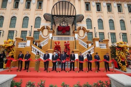 Party General Secretary To Lam, State President Luong Cuong and other officials cut the ribbon to officially inaugurate the renovated, upgraded and newly built headquarters of the Presidential Office at No. 2 Le Thach Street in Hanoi on February 2. (Photo: VNA)