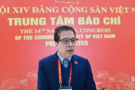 Ambassador Dang Minh Khoi, a delegate from the Party Organisation of the Ministry of Foreign Affairs, speaks to the Vietnam News Agency (VNA) on the sidelines of the 14th National Party Congress. (Photo: VNA)