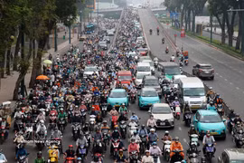 Vehicles on a street in Ho Chi Minh City. (Photo: VNA)
