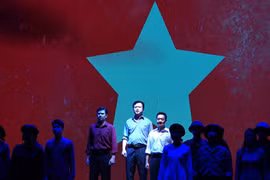 Artists on stage of the musical “Cafe Banh Mi.” (Photo: VietnamPlus)