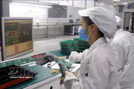 An estimated 6,300 workers are needed by the semiconductor industry in Bac Giang province during the 2025-2030 period. (Photo: VNA)