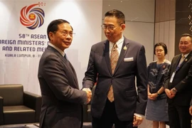 Vietnamese Deputy Prime Minister and Minister of Foreign Affairs Bui Thanh Son (left) and Thai Minister of Foreign Affairs Maris Sangiampongsa. (Photo: VNA)