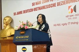 Deputy Minister of Foreign Affairs Le Thi Thu Hang speaks at the seminar marking 50th anniversary of Vietnam-Germany diplomatic relations held in Hanoi on December 17. (Photo: VNA)