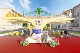 A perspective of the welcome gate of the 2025 New Year Book Street Festival. (Photo: hcmcpv.org.vn)