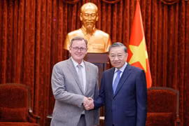 General Secretary of the Communist Party of Vietnam (CPV) Central Committee and State President To Lam (R) and Vice President of the German Bundestag Bodo Ramelow. (Photo: VNA)