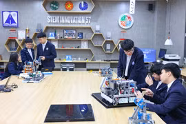 Students in Hanoi join a STEM class (Photo: VNA)