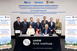 The Tam Anh Research Institute and the UNSW RNA Institute at the University of New South Wales (UNSW), Australia, sign a Memorandum of Understanding (MoU) to develop RNA technology (Photo: Tam Anh Research Institute)