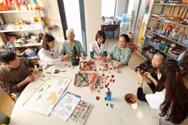 Ho Chi Minh City officially enters the “ageing population” phase in 2017, when people aged 60 and above accounted for 10.28% of the population (889,178 people). (Photo: VNA)