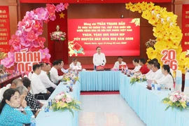 National Assembly Chairman Tran Thanh Man speaks at his meeting with 200 policy beneficiary families, poor households and those facing particularly difficult circumstances in Thanh Xuan commune, Can Tho city, on February 13. (Photo: VNA)