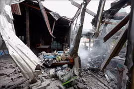 A house in Surin province, Thailand, is destroyed during the border conflict between Thailand and Cambodia on December 11, 2025. (Photo: Xinhua/VNA)