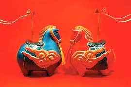 The "Ngua hoa mai" (Apricot blossom horse) by artist Le Huy. (Photo: nhandan.vn)