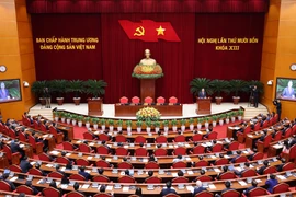At the closing session of the 14th plenum of the 13th Party Central Committee. (Photo: VNA)