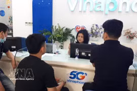 Mobile subscribers in Vietnam will be required to undergo facial biometric verification when changing devices from April 15, 2026 under Circular No. 08/2026/TT-BKHCN. (Illustrative photo: VNA)