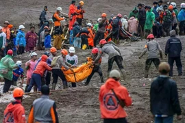 Indonesia continues searching for victims of West Java landslide
