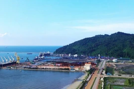 Chan May Port in Hue city is set to develop into a large transit port with an international logistics system. (Photo: thoibaotaichinhvietnam.vn)
