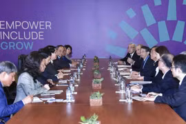 At a meeting between Vietnamese State President Luong Cuong and Japanese Prime Minister Shigeru Ishiba in Lima, Peru, on November 16, 2024, on the sidelines of the APEC Economic Leaders' Week. (Photo: VNA)