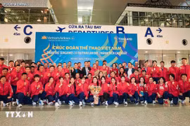 The Vietnamese sports delegation to the 33rd SEA Games in Thailand. (Photo: VNA)