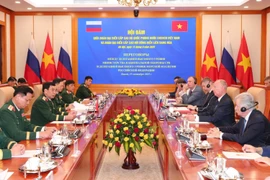 The talks between Minister of National Defence Gen. Phan Van Giang and Nikolai Patrushev, Aide to the President of Russia and Chairman of the Maritime Board, in Hanoi on September 15 (Photo: VNA)