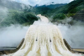 The Ban Ve Hydropower Reservoir flexibly regulates water discharge to reduce downstream flooding. (Photo: VNA)