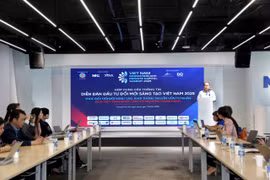 NIC Director Vu Quoc Huy speaking at an event announcing the summit’s agenda on April 15. (Photo: VNA)
