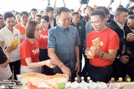 Thai Prime Minister Anutin Charnvirakul kicks off a nationwide cost-of-living relief campaign featuring discounted essentials and OTOP goods at over 3,000 items, with up to 58% off, as district offices across Thailand host weekly sales events throughout May. (Photo: pattayamail.com) 
