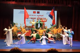 A dancing performance at the opening ceremony of the Vietnam Culture Week in Cambodia (Photo: VNA)