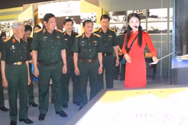 Participants at the exhibition (Photo: qdnd.vn)