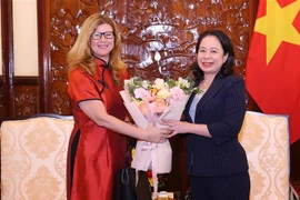 Vice State President Vo Thi Anh Xuan (R) meets with UNICEF Representative in Vietnam Silvia Danailov in Hanoi on January 7, 2024 (Photo: VNA)