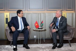 During a meeting with the Jordanian King at the third United Nations Ocean Conference (UNOC 3) in Nice, France in June, Prime Minister Pham Minh Chinh (L) affirms that Vietnam attaches importance to multifaceted cooperation with Jordan (Photo: VNA)