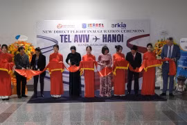 At the launch ceremony (Photo: Embassy of Israel in Hanoi)
