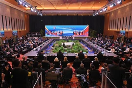 At the East Asia Summit Foreign Ministers' Meeting in Malaysia (Photo: Xinhua)