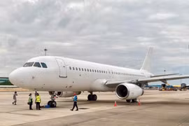 Vietnam Airlines continues to lease and put into operation two Airbus A320 aircraft. (Photo: VNA)