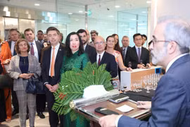 Delegates at the inauguration of the Embassy of the Portuguese Republic in Vietnam (Photo: baoquocte.vn)