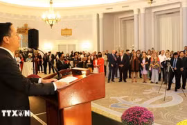 Vietnamese Ambassador to Canada Pham Vinh Quang speaks at the 79th anniversary of Vietnam's National Day, last September. (Illustrative image: VNA)