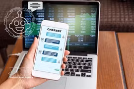 A banking chatbot addresses urgent operational needs in digital transformation. (Photo: VNA)