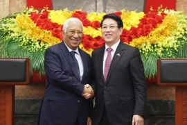 Vietnamese State President Luong Cuong (right) and President of the European Council (EC) António Costa at their meeting on January 29. (Photo: VNA)